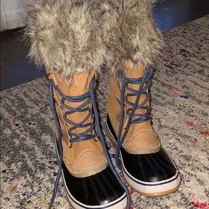 Joan of Arc Sorel boots